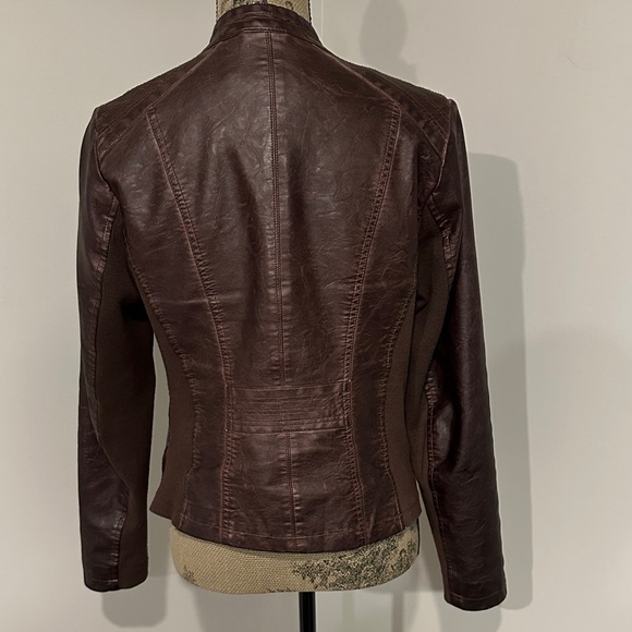 Maurices Brown faux Leather motoJacket Size Medium - Picture 4 of 11